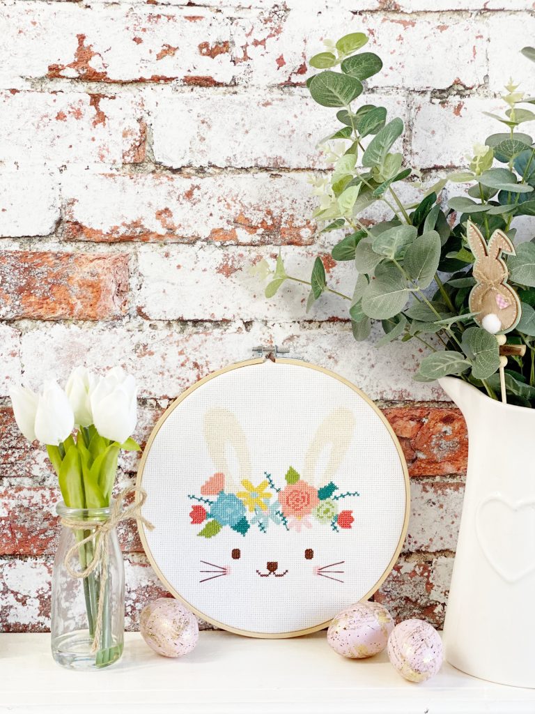 How to cross stitch a cute Easter bunny bag with our free pattern